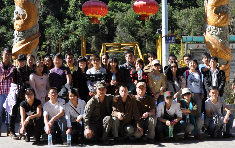 2012年12月1-2日，天度網(wǎng)絡(luò)公司與云游國際旅行社合作，組織天度網(wǎng)絡(luò)公司部分員工到安寧進(jìn)行為期2天的戶外踏青活動